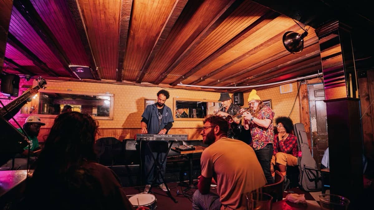 Trumpet and keys at a bar jam session